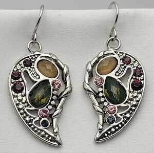 ✨2/$10✨ Crystal & Leaf Heart Dangle Earrings